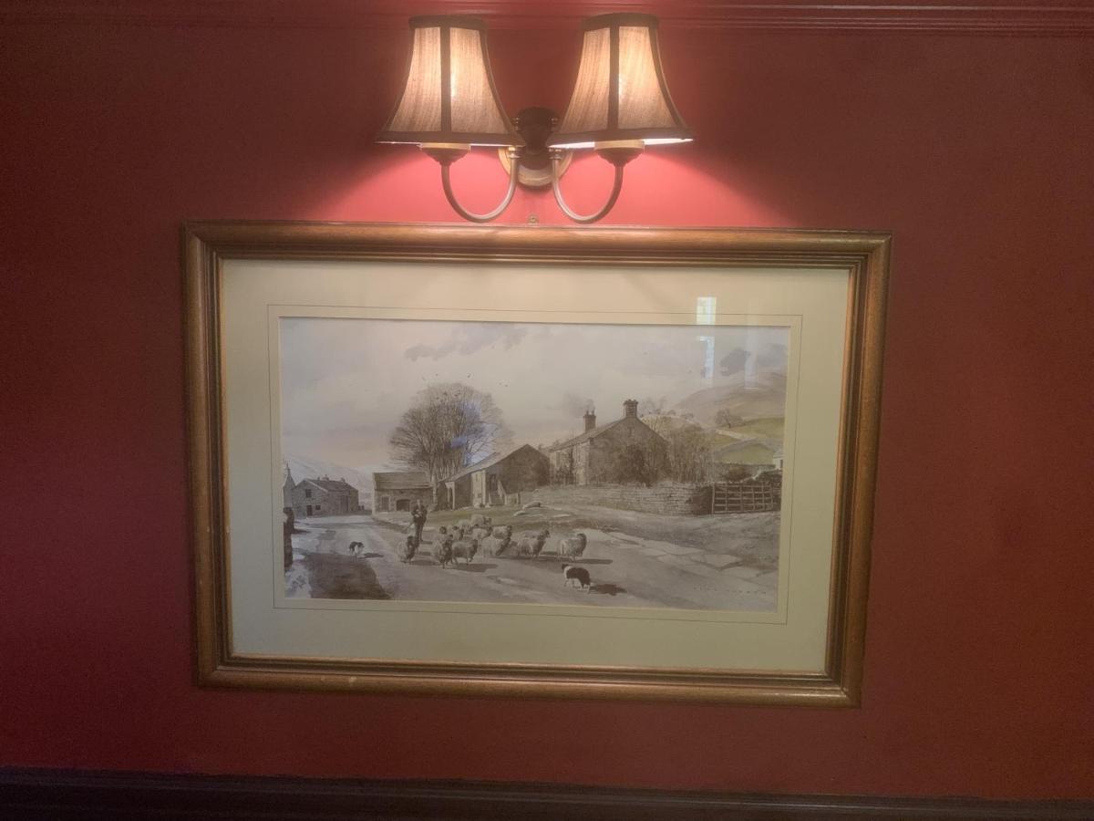 The Manners Pub With Rooms Бэйквэлл Экстерьер фото