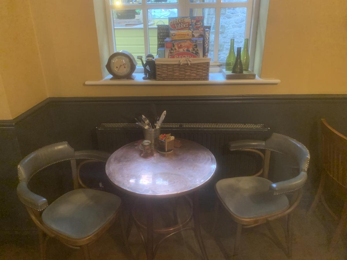 The Manners Pub With Rooms Бэйквэлл Экстерьер фото